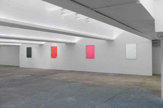 Dennis Loesch, installation at PM/AM Gallery, photo Erik Saeter Joergensen.